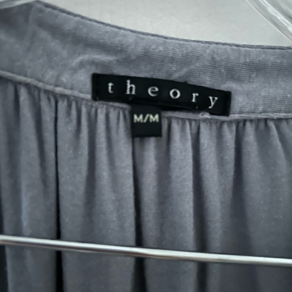 $5 DONATING FRIDAY —- Grey theory tank vneck long shirt blouse size medium - Picture 3 of 4